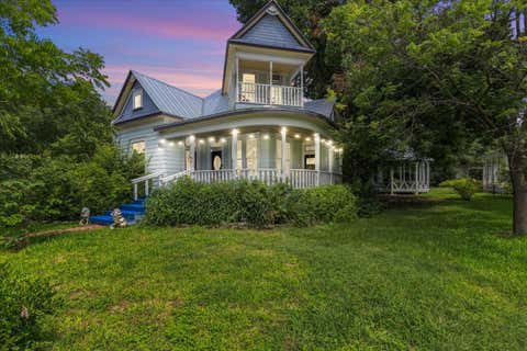 Photo of 702 E Main ST, Round Rock, TX 78664 (MLS # 2761116)