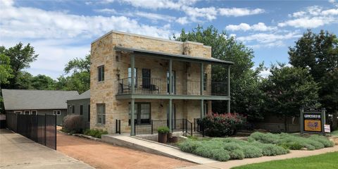 Photo of 304 E Main ST, Round Rock, TX 78664 (MLS # 5506514) Photo of 304 E Main ST, Round Rock, TX 78664 (MLS # 5506514)