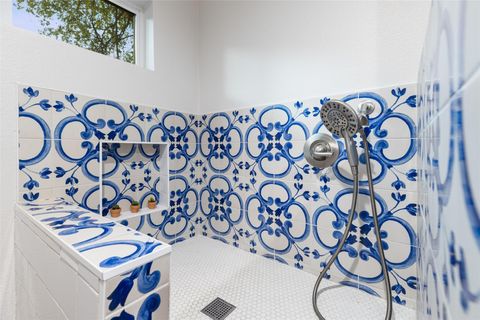 Tiny photo for 6303 Shadow Valley DR, Austin, TX 78731 (MLS # 5066727)