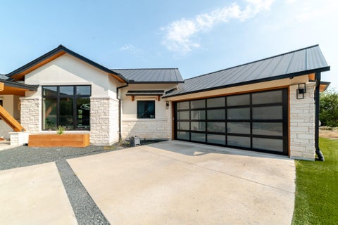 Tiny photo for 23801 Oscar RD, Spicewood, TX 78669 (MLS # 3858457)