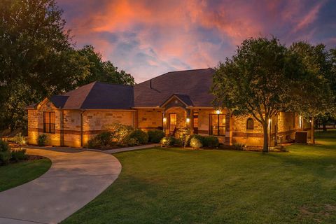 104 Standing Oak DR Georgetown TX 78633