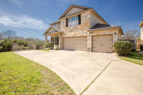 Photo of 10824 Dinah DR, Austin, TX 78748 (MLS # 5240213)