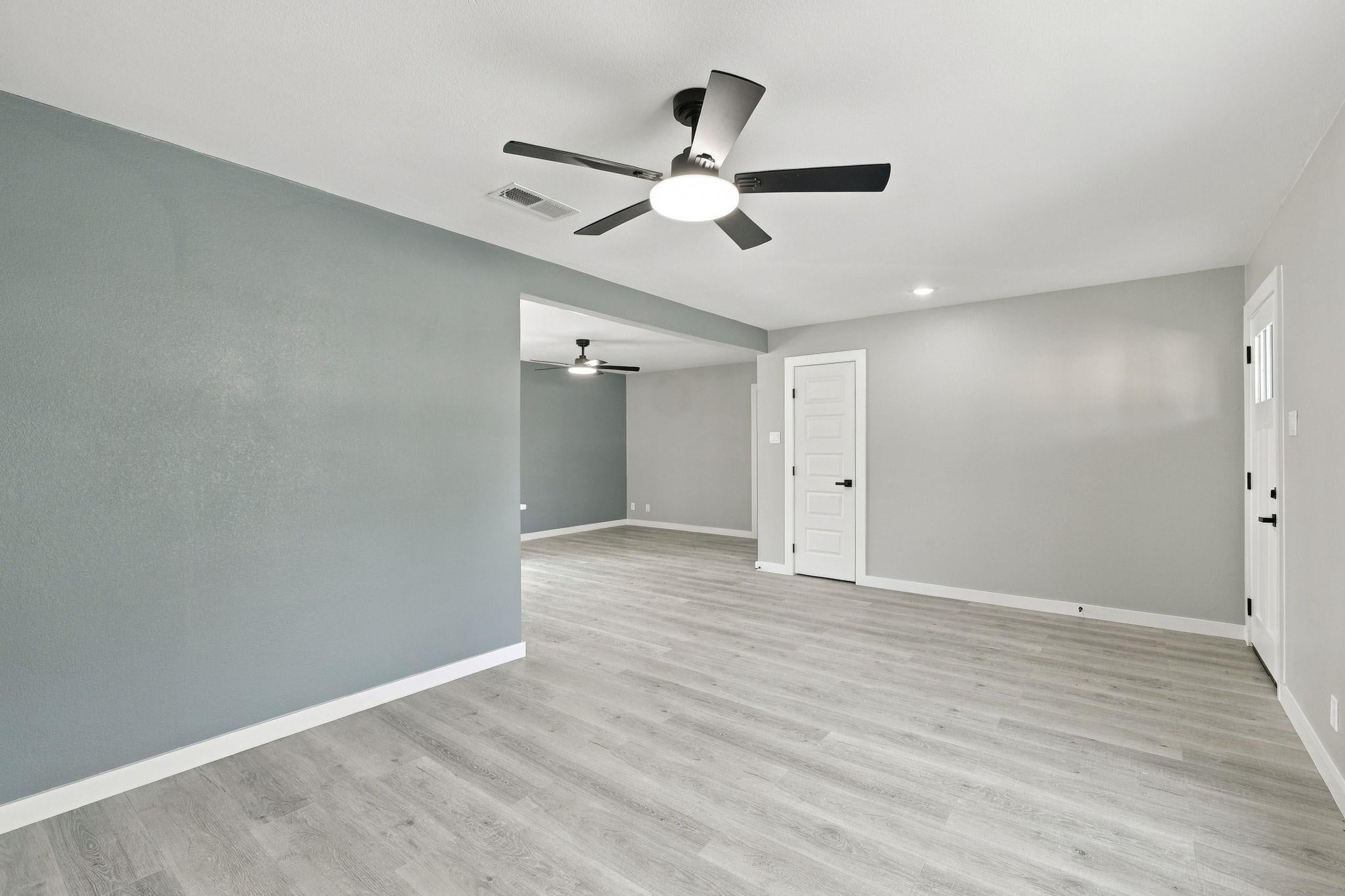 2509 Blue Jay DR