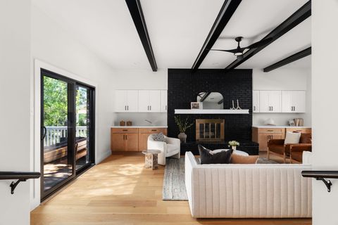 Photo of 10905 Chateau HL, Austin, TX 78750 (MLS # 4353368)