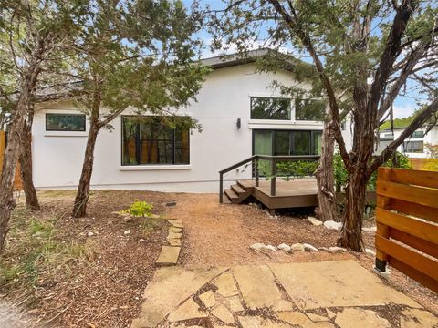 A home in Lago Vista