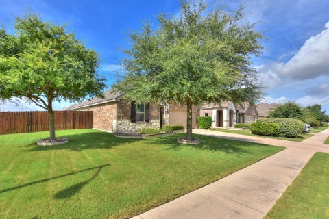 Photo of 400 Farm Creek DR, Hutto, TX 78634 (MLS # 2444136)