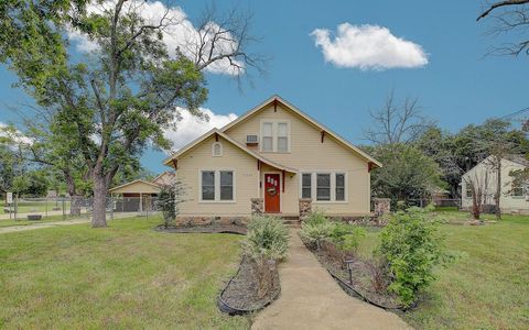 Photo of 1708 Olive ST, Georgetown, TX 78626 (MLS # 2665345)