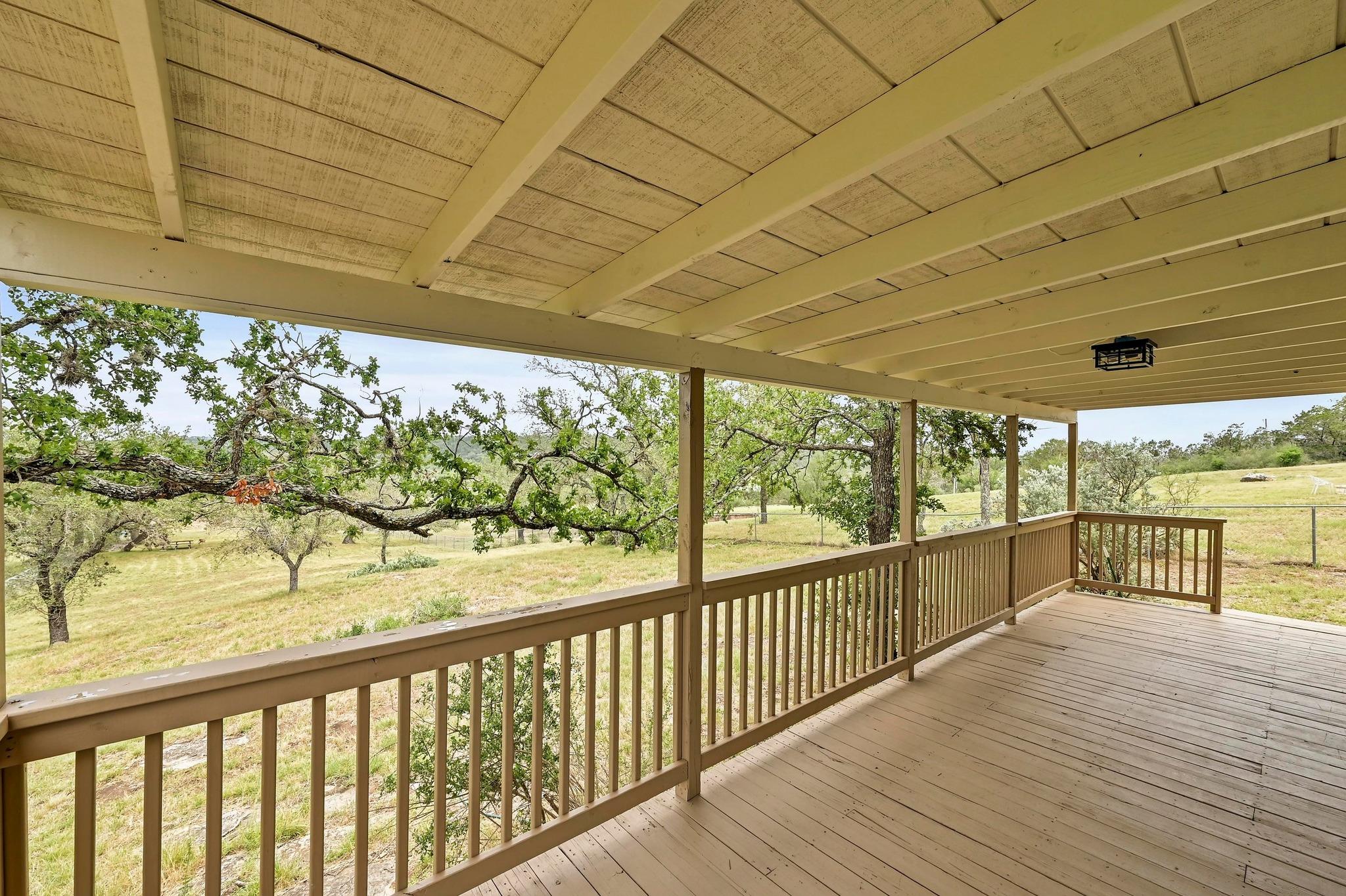 409 Lake View DR