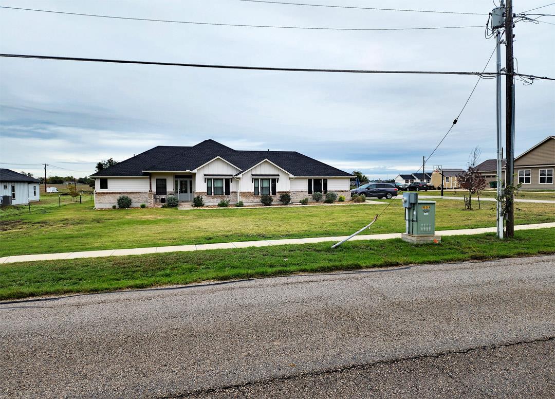 1411 Old Thorndale RD