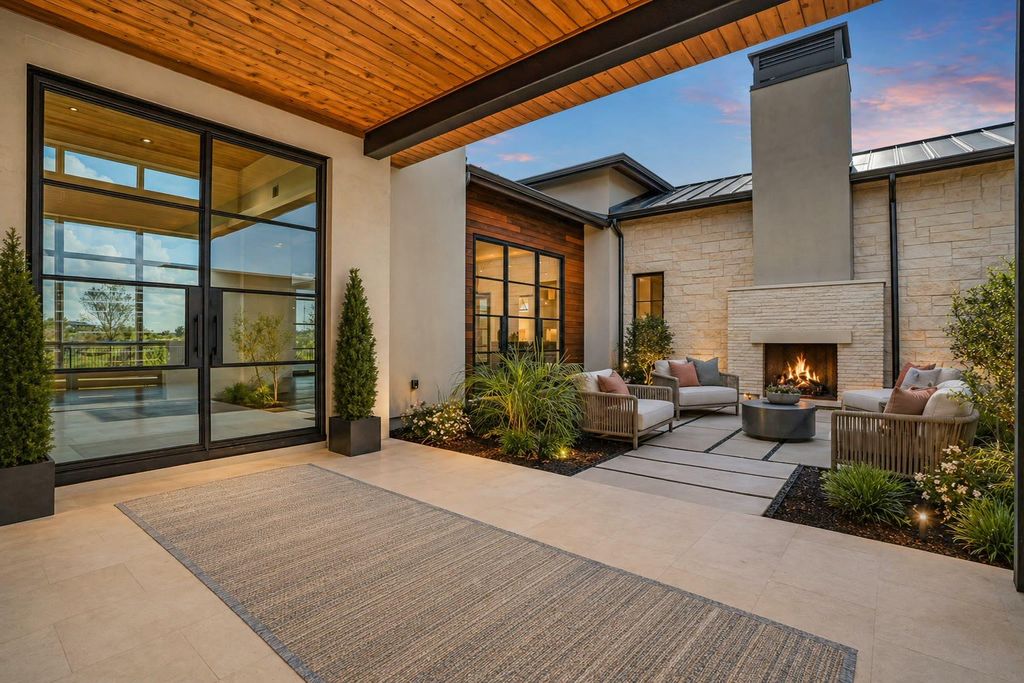 Photo of 1043 Overlook PKWY, Horseshoe Bay, TX 78657 (MLS # 3079256)