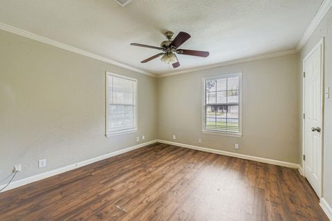 Tiny photo for 6915 Cherry Meadow DR, Austin, TX 78745 (MLS # 9598035)