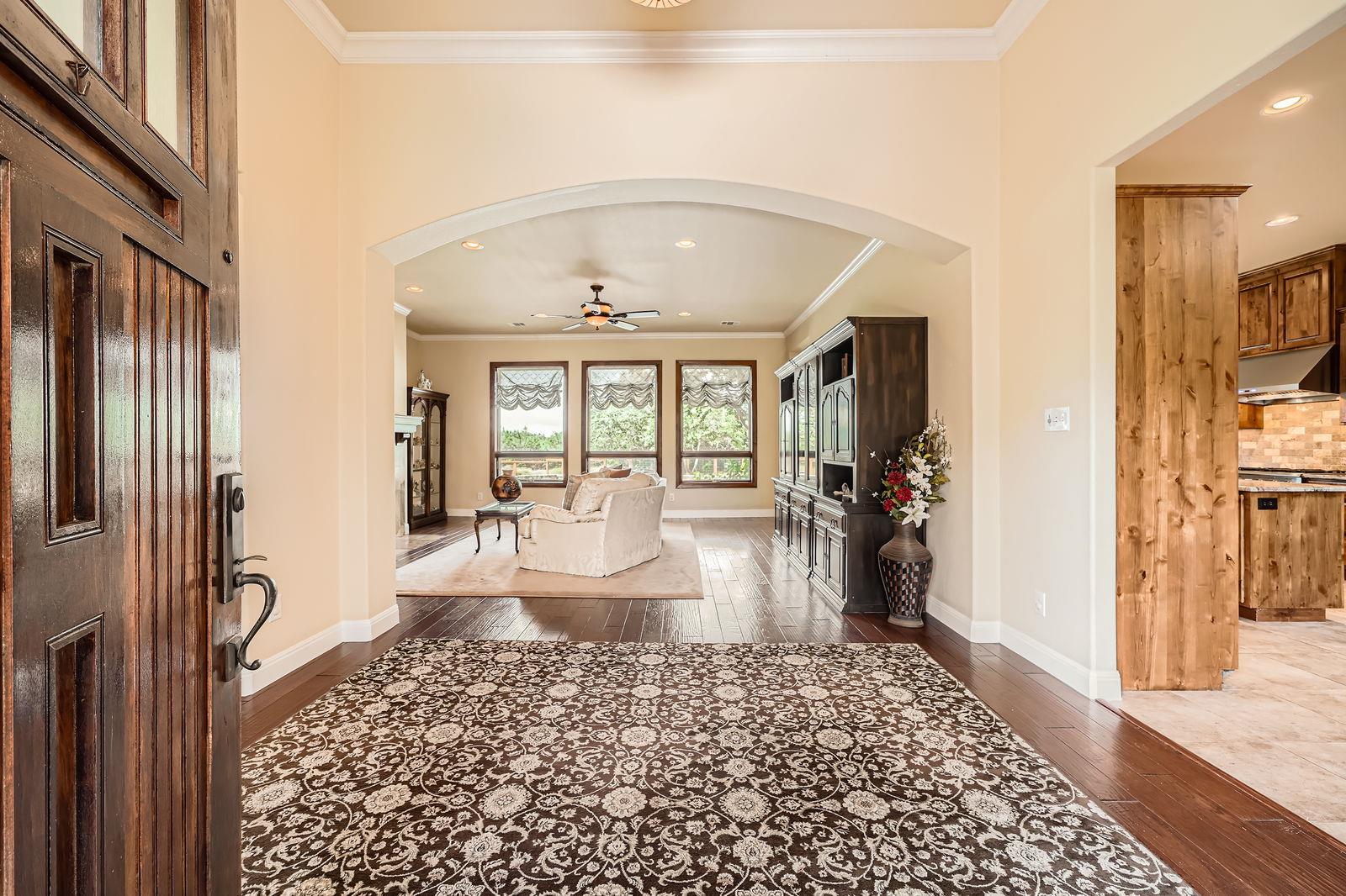 1104 Jennings Branch RD