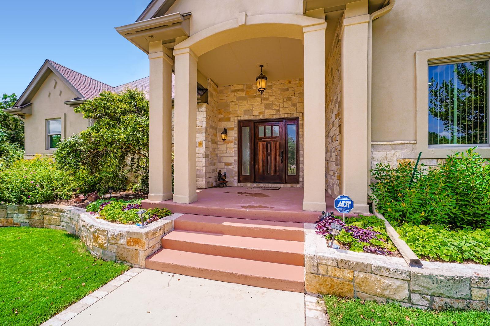 1104 Jennings Branch RD