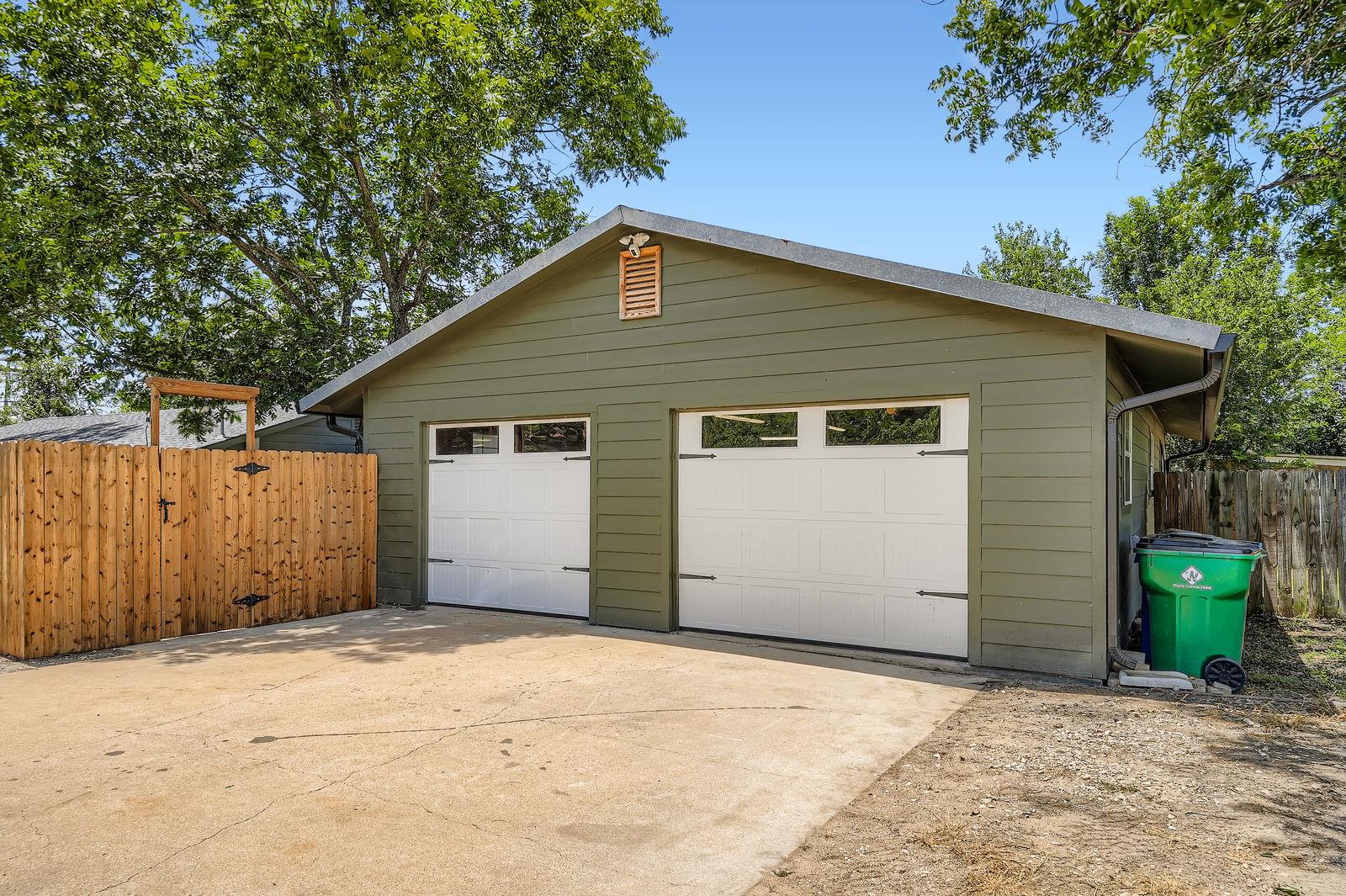 207 Old Thorndale RD