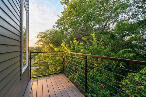 Tiny photo for 2309 Montopolis DR #1, Austin, TX 78741 (MLS # 4719261)