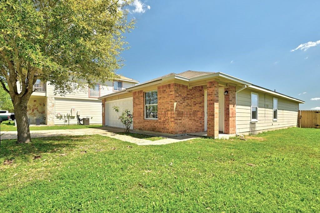 6317 Vida Nueva Ave