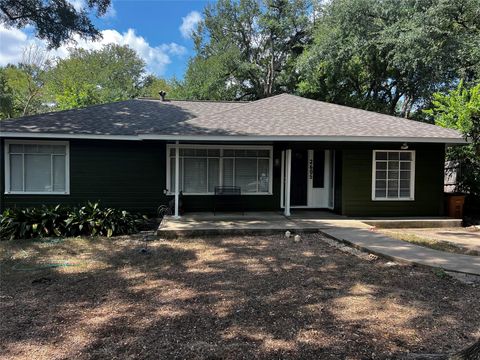 Photo of 2605 W 49th ST, Austin, TX 78731 (MLS # 7108560)