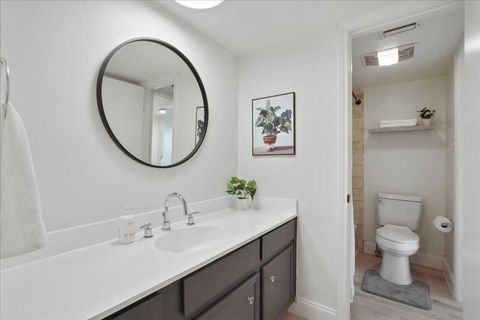 Tiny photo for 156 World Of Tennis SQ #D-167, Lakeway, TX 78738 (MLS # 8742249)