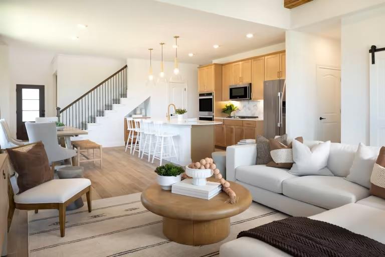1825 Spring Mountain CV