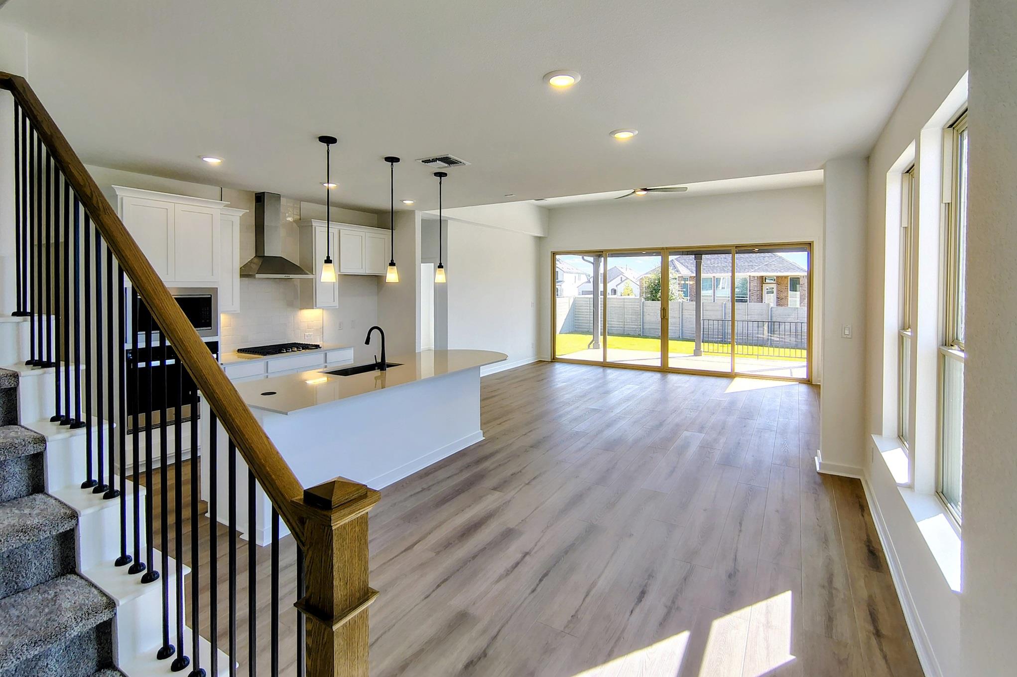 1825 Spring Mountain CV