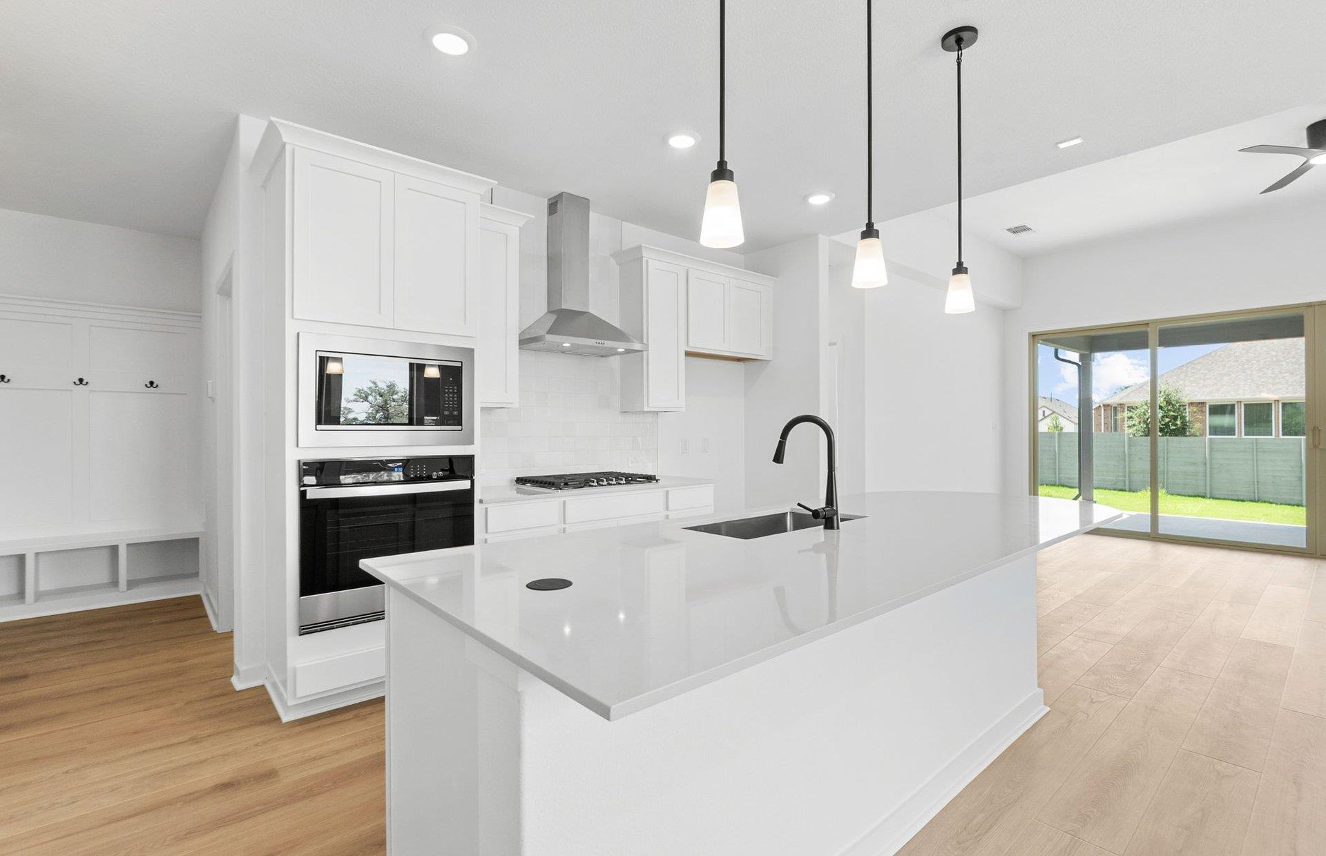 1825 Spring Mountain CV