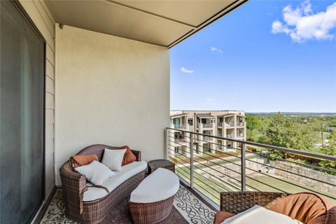 Tiny photo for 2724 Treble LN #332, Austin, TX 78704 (MLS # 4335959)
