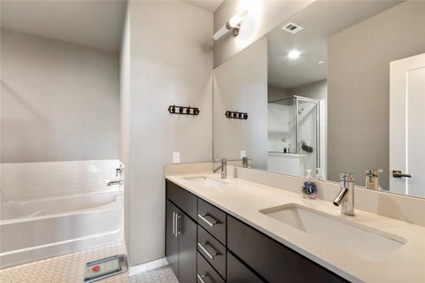 Tiny photo for 2724 Treble LN #332, Austin, TX 78704 (MLS # 4335959)