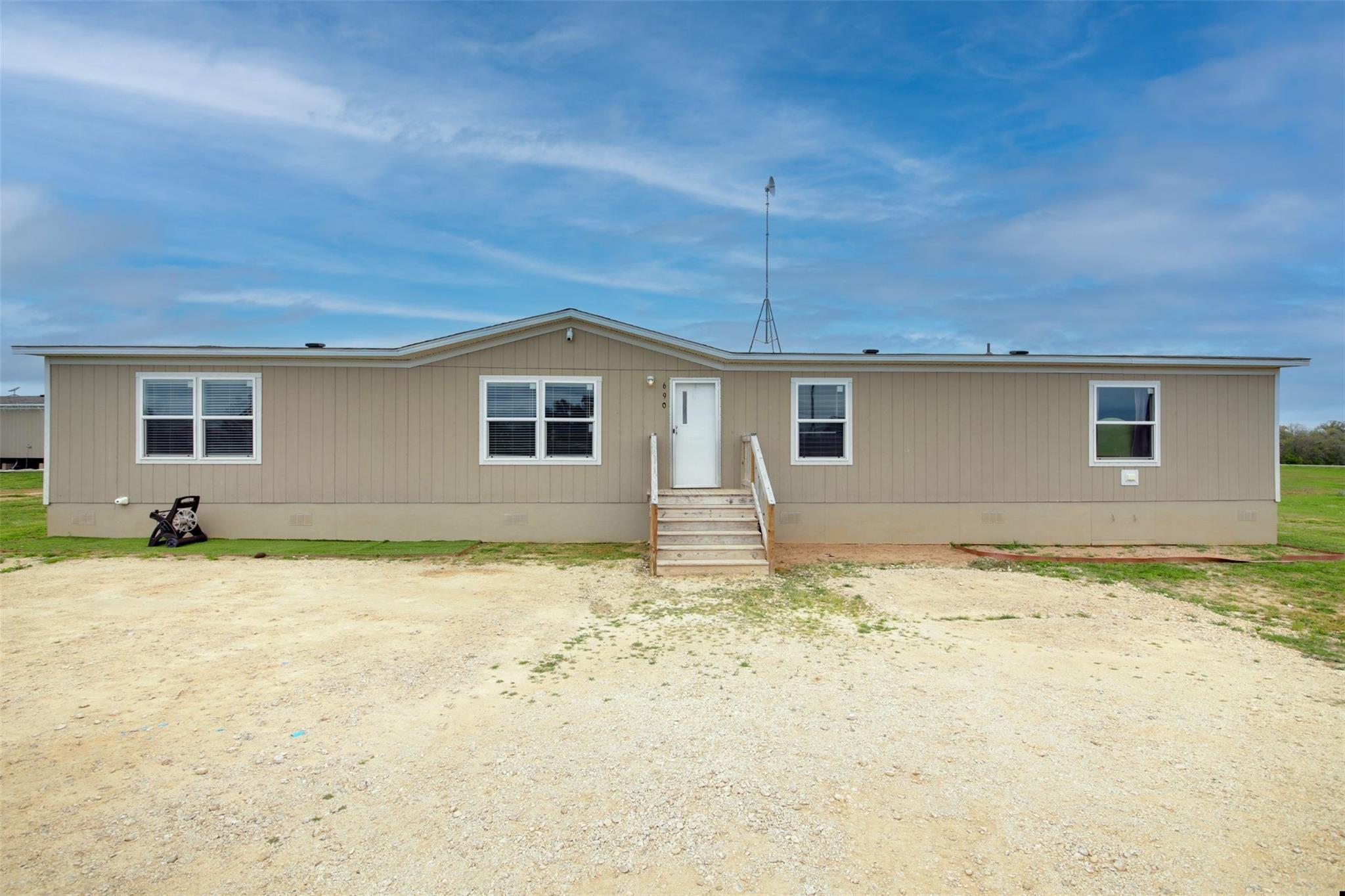 View Dale, TX 78616 mobile home