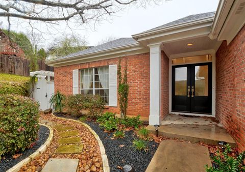 6706 Fort Davis CV A Austin TX 78731