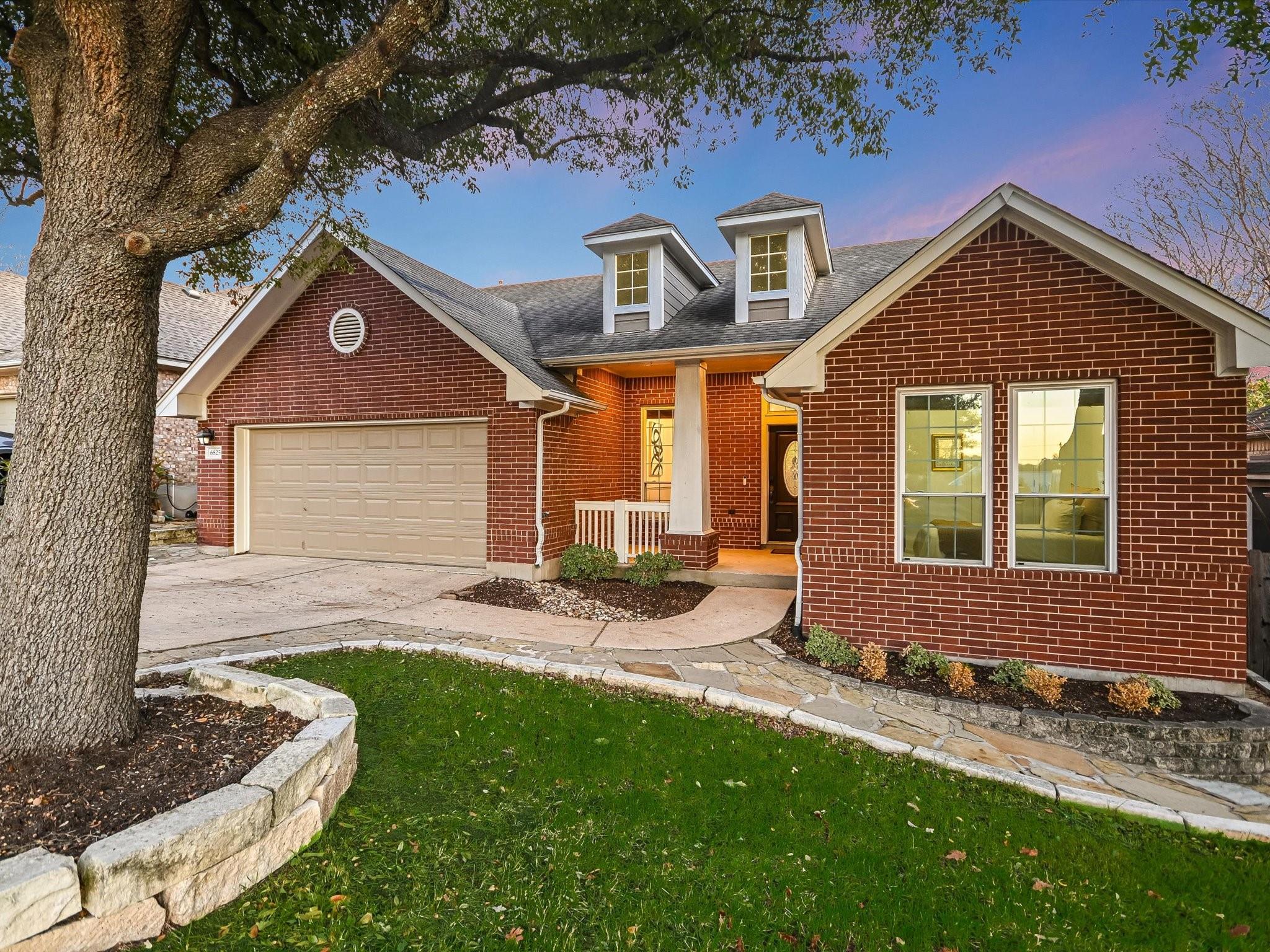 Austin, Texas 78749, United States, 3 Bedrooms Bedrooms, ,2 BathroomsBathrooms,Residential,Pending,24104