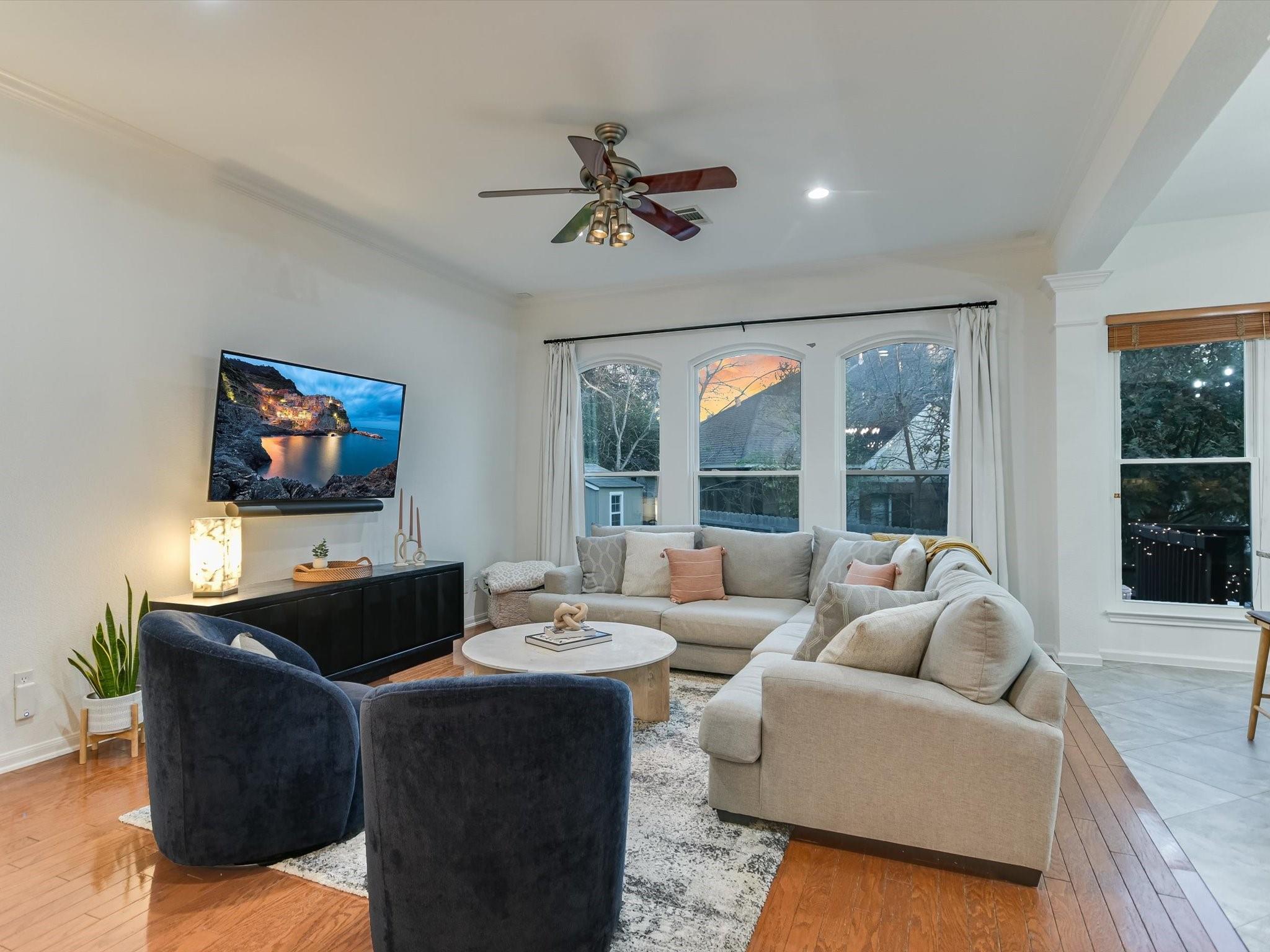 Austin, Texas 78749, United States, 3 Bedrooms Bedrooms, ,2 BathroomsBathrooms,Residential,Pending,24104