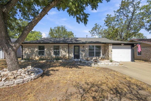 7510 CARRIAGE DR, AUSTIN, TX 78752 - Image 482879a5b4f7c8a705b023c7a59ef08c/253408583