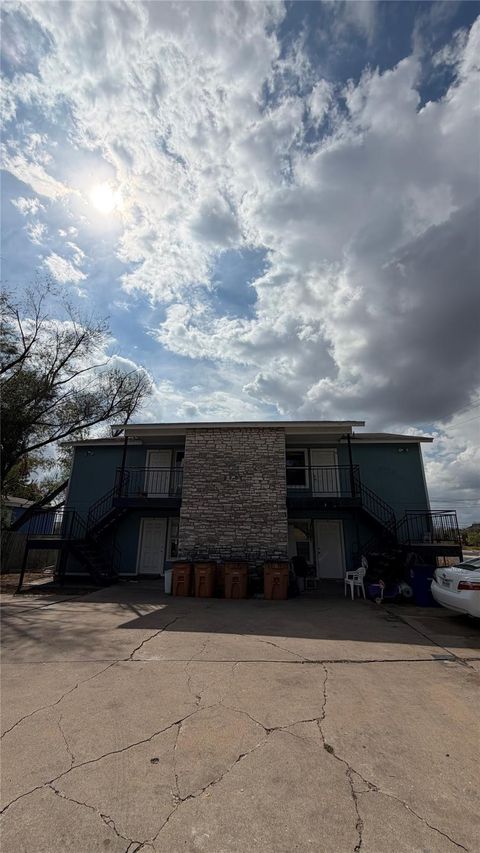 Photo of 8201 RIVERSTONE DR, Austin, TX 78724 (MLS # 5150789)