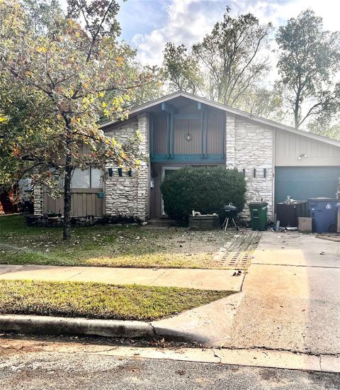 811 Glen Oak DR Austin TX 78745