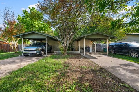 Photo of 902 Glazier CIR, Austin, TX 78753 (MLS # 2085033)