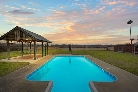 Photo of 358 Lake Placid DR, Seguin, TX 78155 (MLS # 6752606)