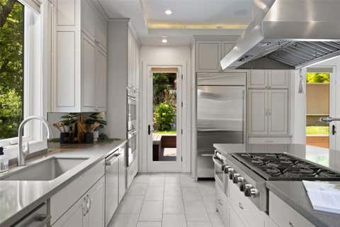 Tiny photo for 1704 East Side DR, Austin, TX 78704 (MLS # 7766451)
