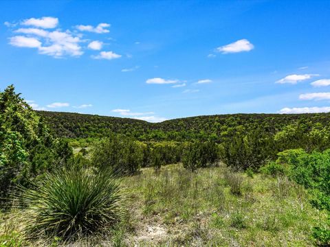 001 Red Hawk RD Wimberley TX 78676