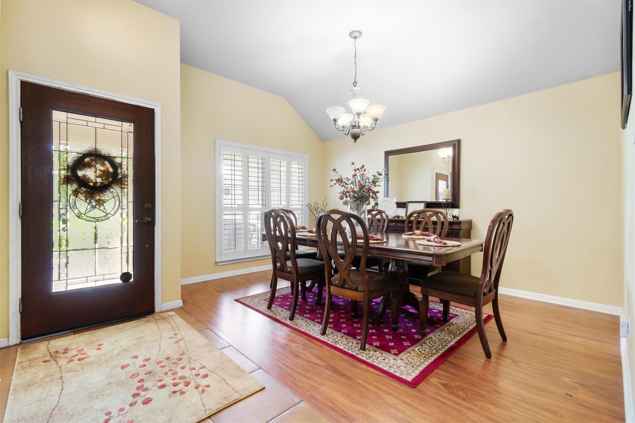 9437 Caves Valley DR