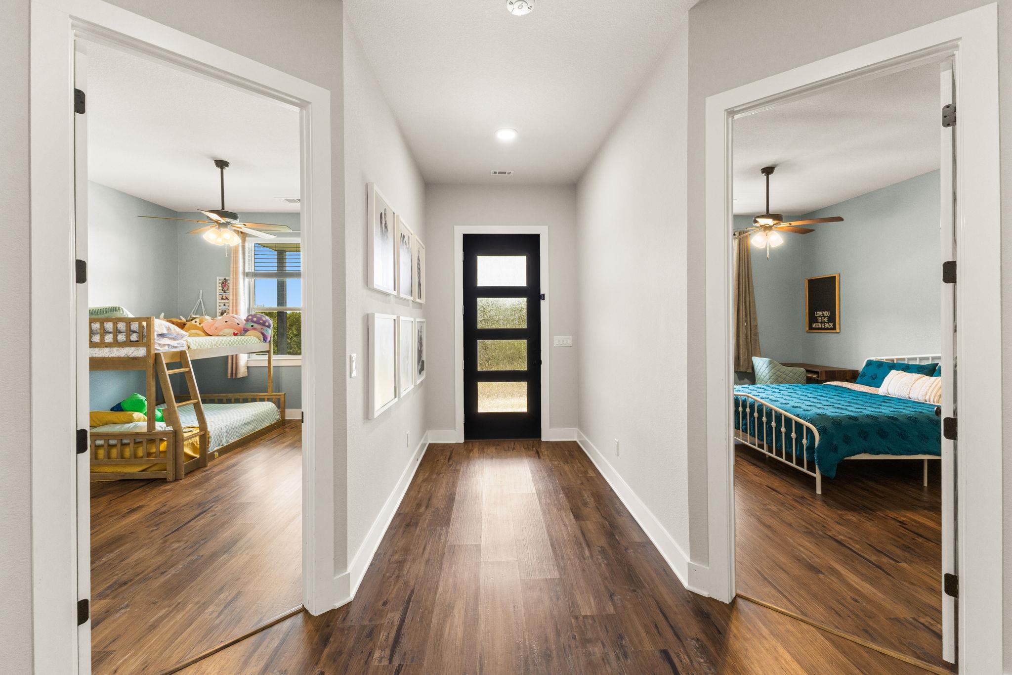 18502 Venture DR