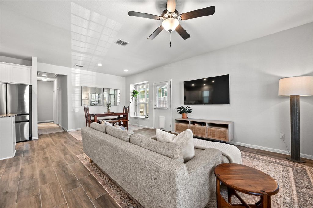 Photo of 209 Duck Creek TRL, San Marcos, TX 78666 (MLS # 2918954)