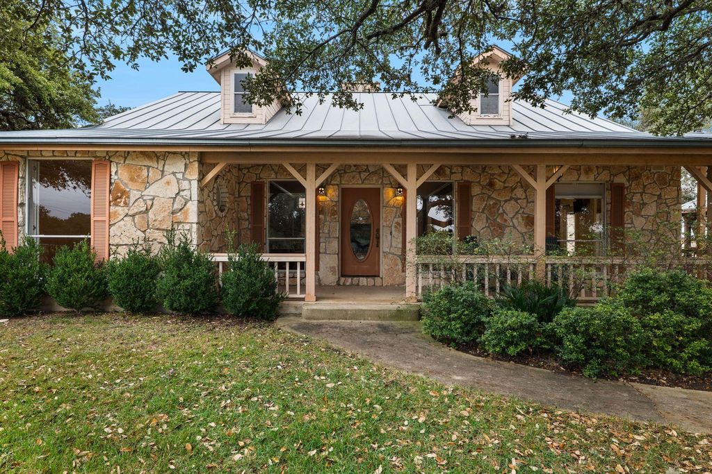 Photo of 115 Sage Oaks Trail TRL, Boerne, TX 78006 (MLS # 3132386)