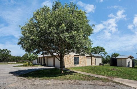 A home in Blanco