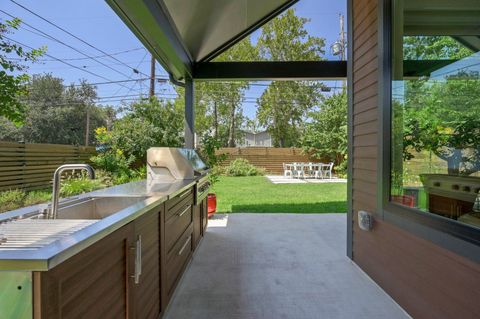 Tiny photo for 3602 Thompson ST, Austin, TX 78702 (MLS # 1516194)