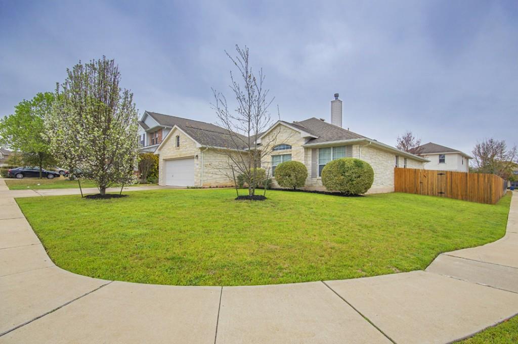 Photo 1 of 22 — 1501 Grandfalls DR, Cedar Park, TX 78613