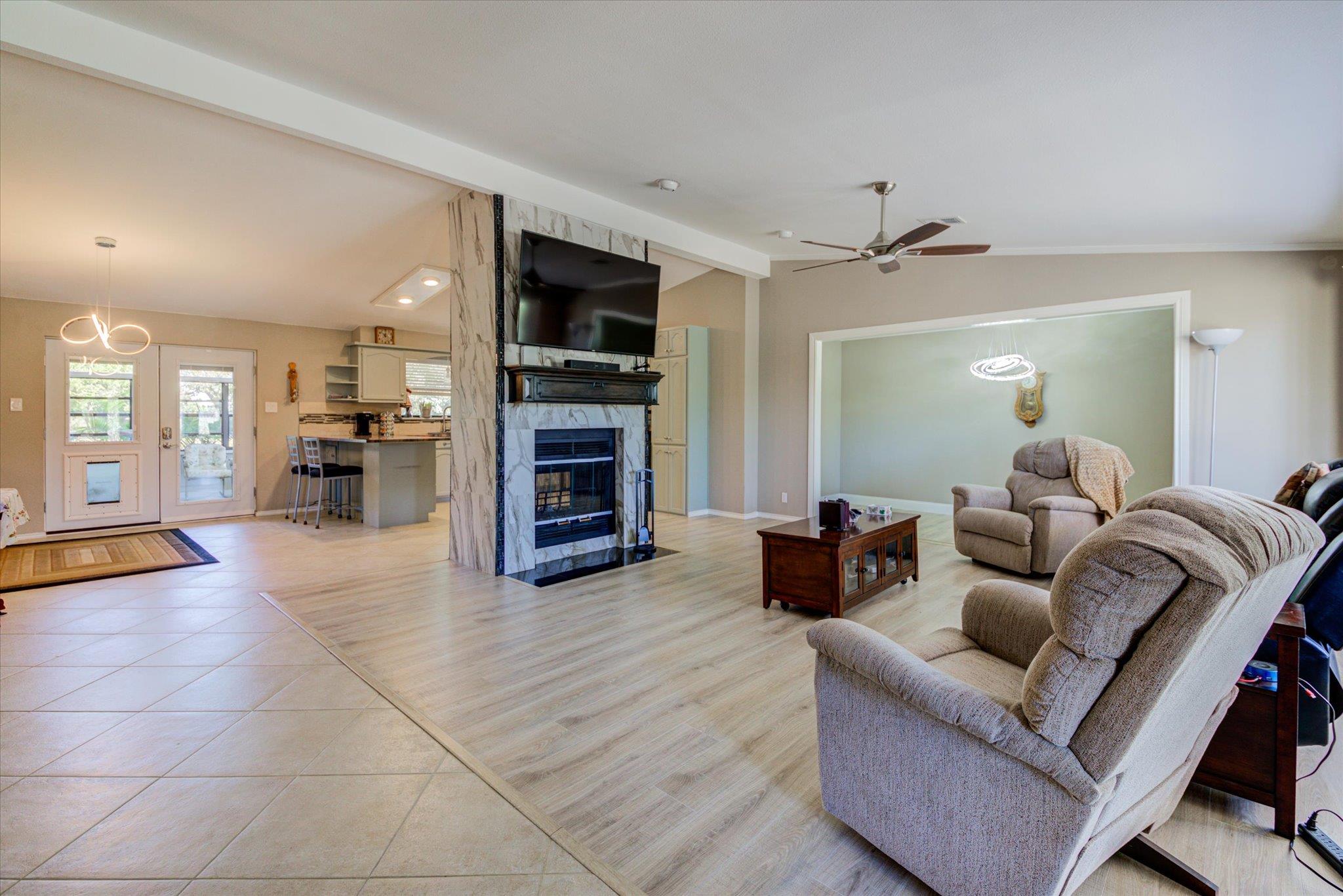 200 Harbor Cir CIR