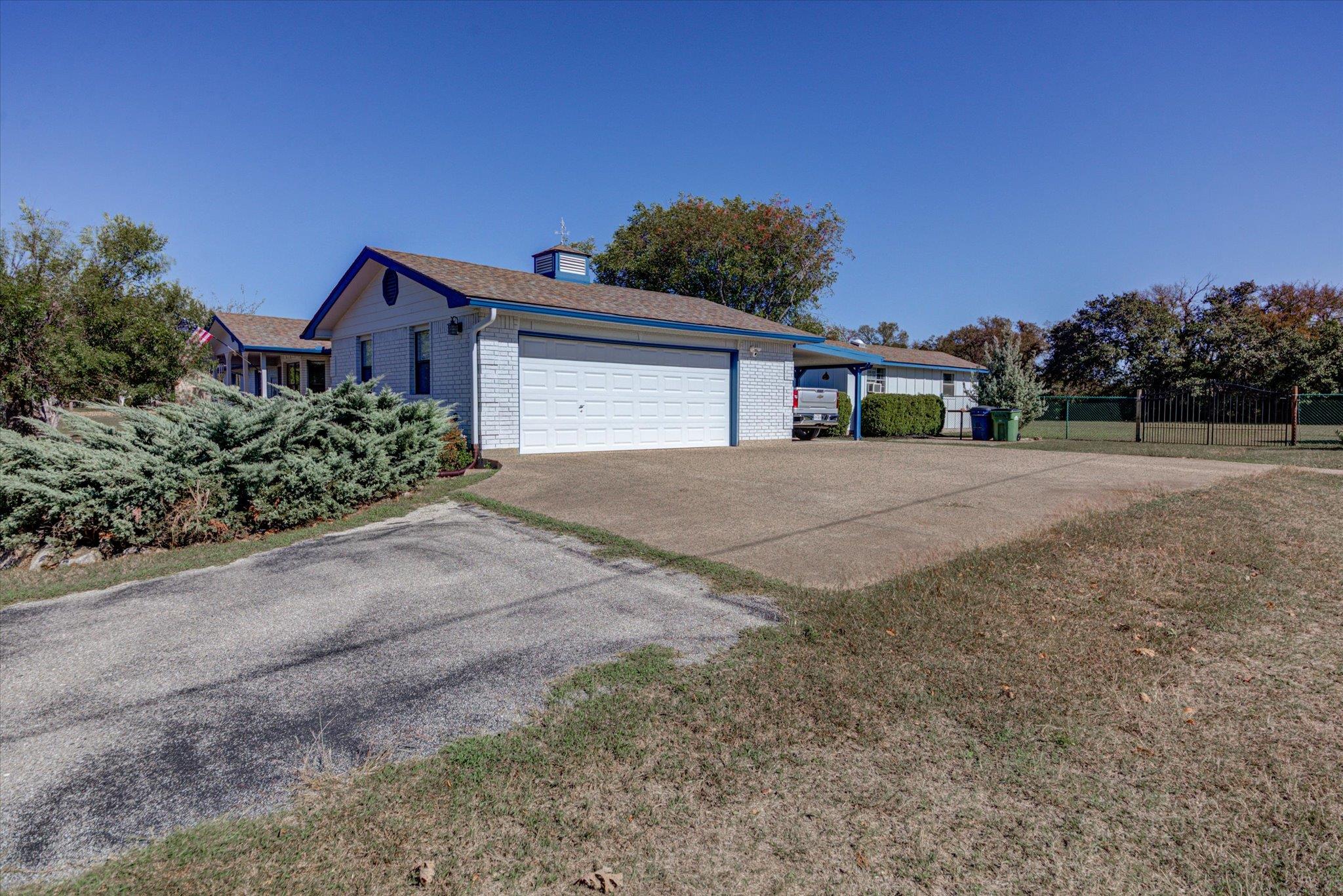 200 Harbor Cir CIR