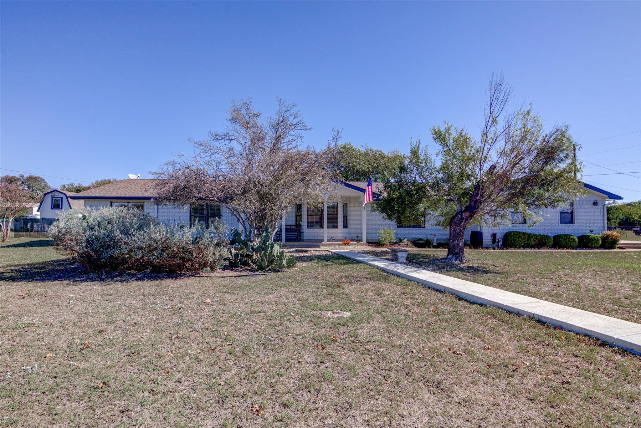 200 Harbor Cir CIR
