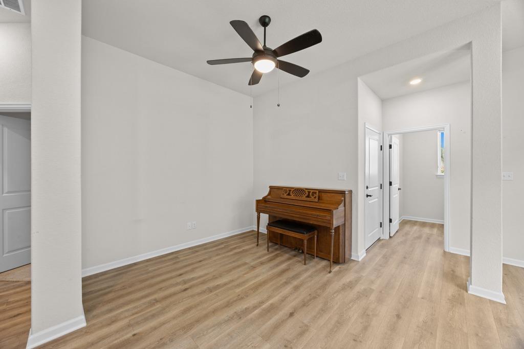 117 Monterey Oak TRL