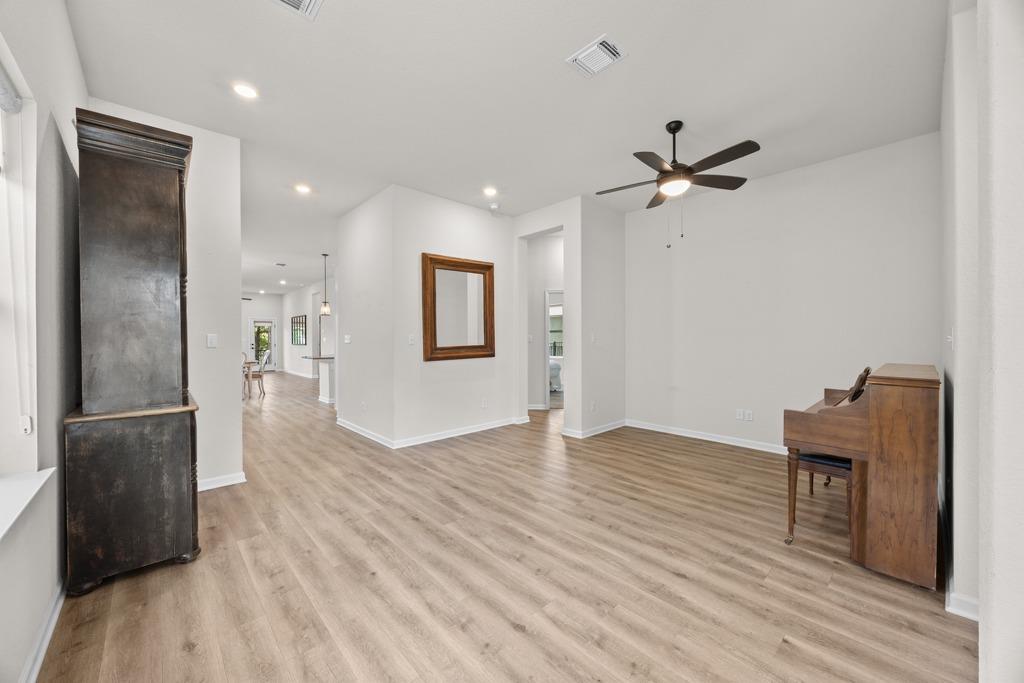 117 Monterey Oak TRL